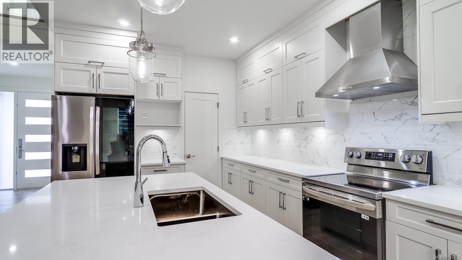 3207 Fernwood Lane, Port Alberni