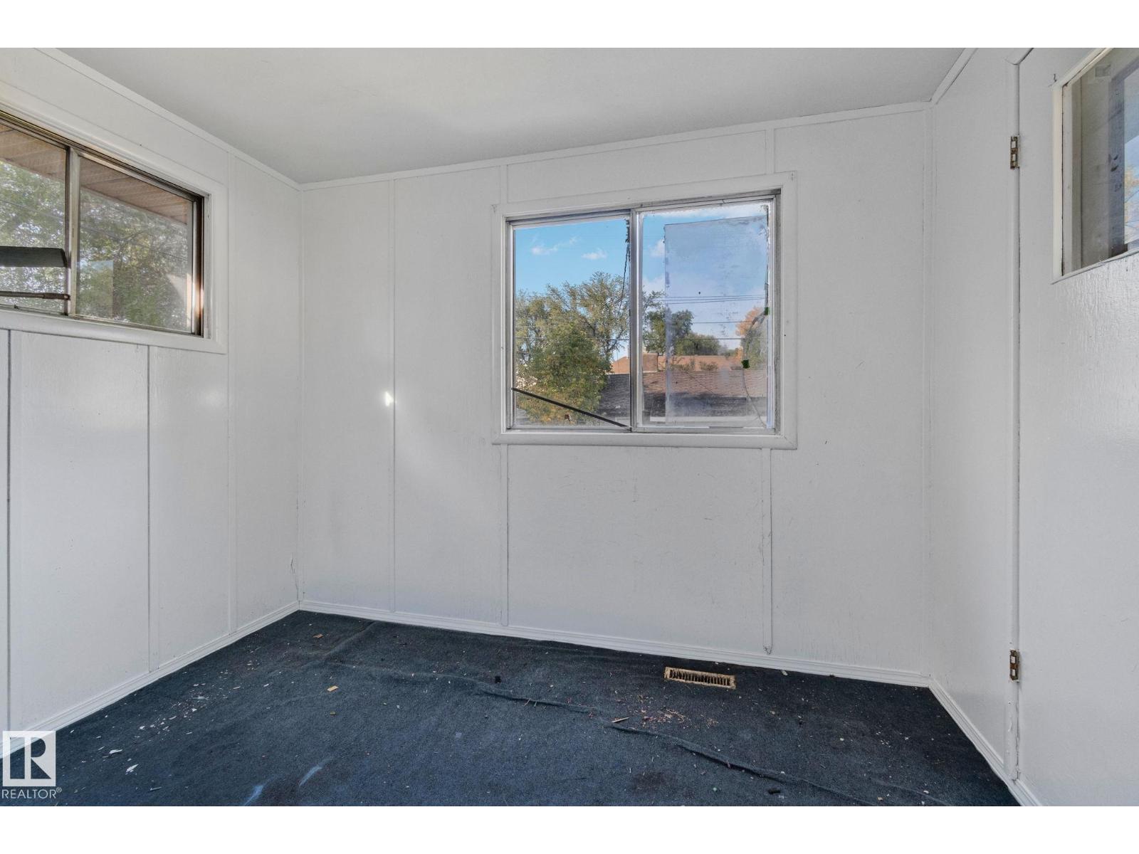 12350 82 ST NW, Edmonton