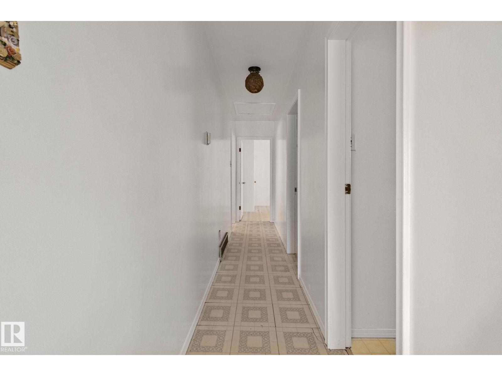 12350 82 ST NW, Edmonton