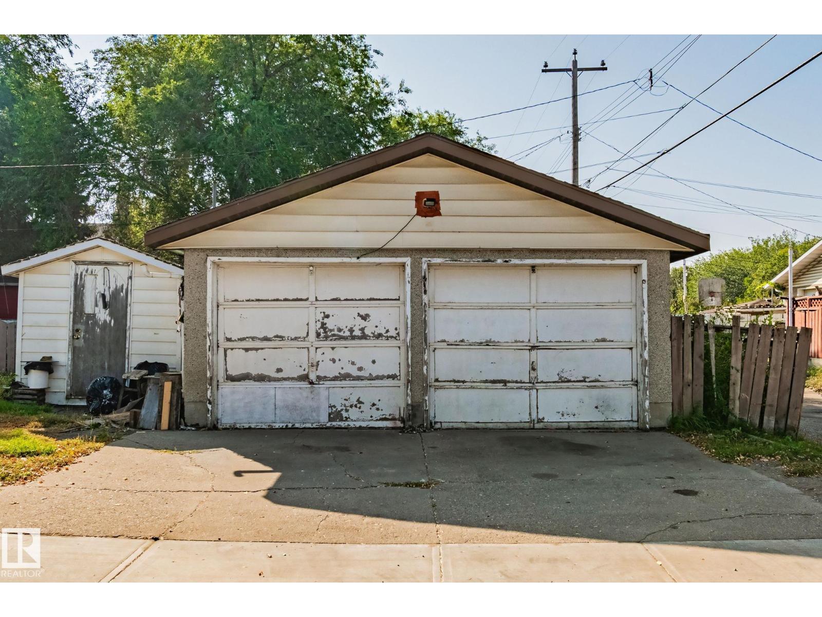 12350 82 ST NW, Edmonton