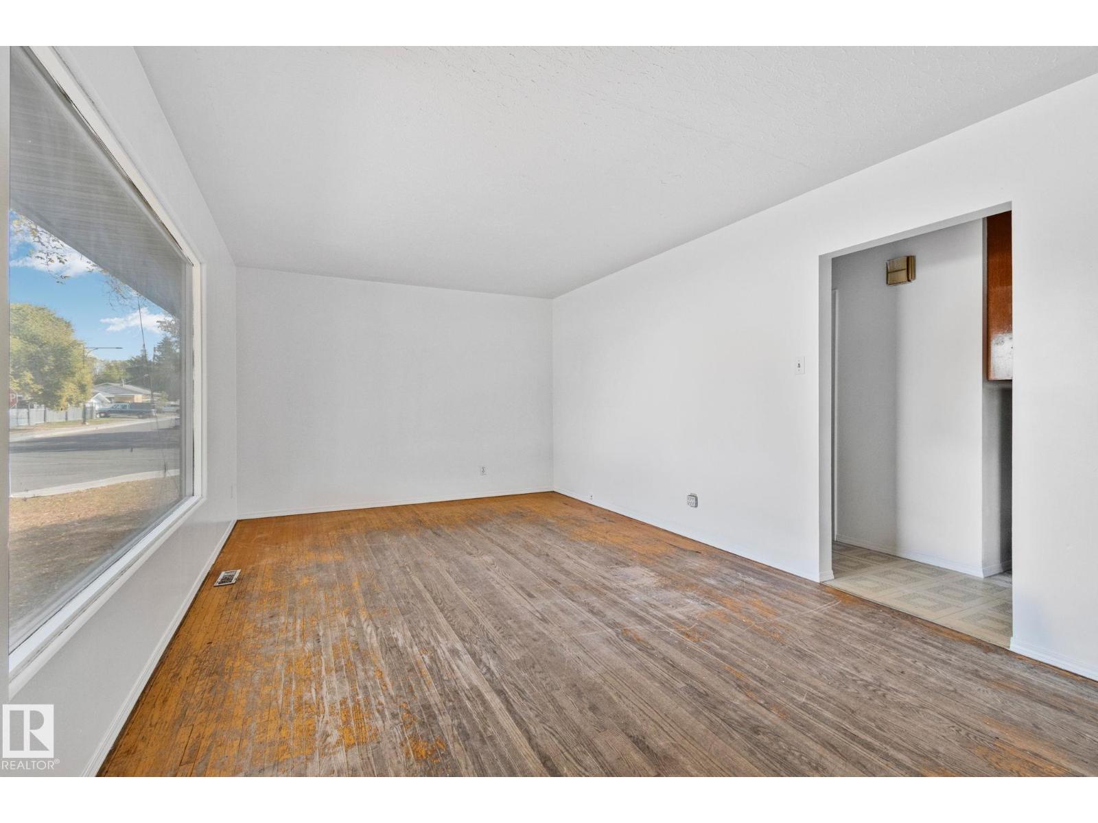 12350 82 ST NW, Edmonton