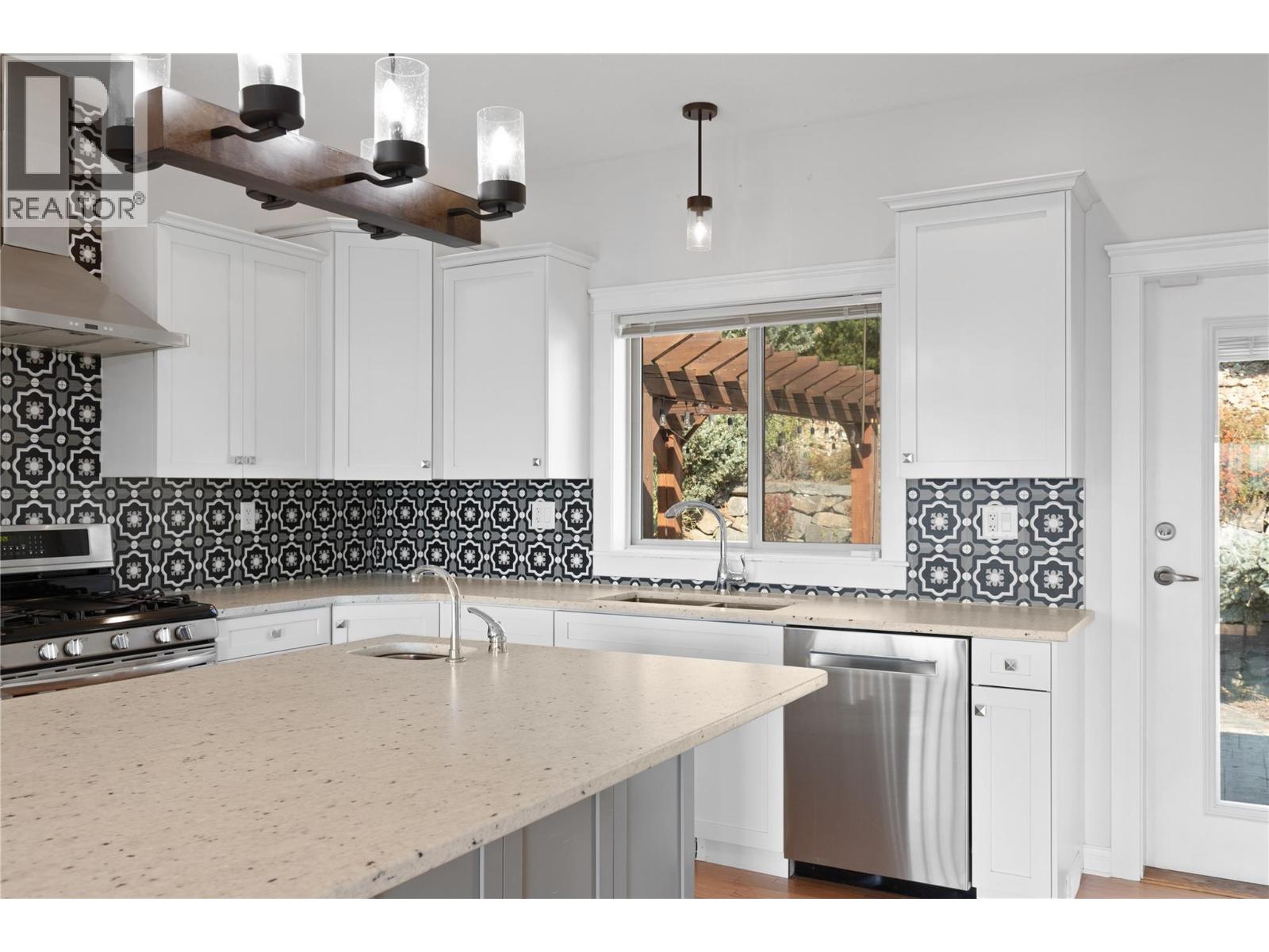 647 Middleton Way, Coldstream