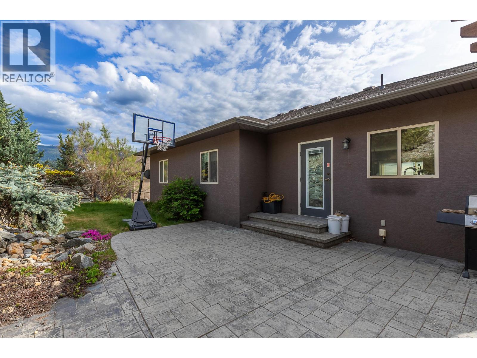 647 Middleton Way, Coldstream