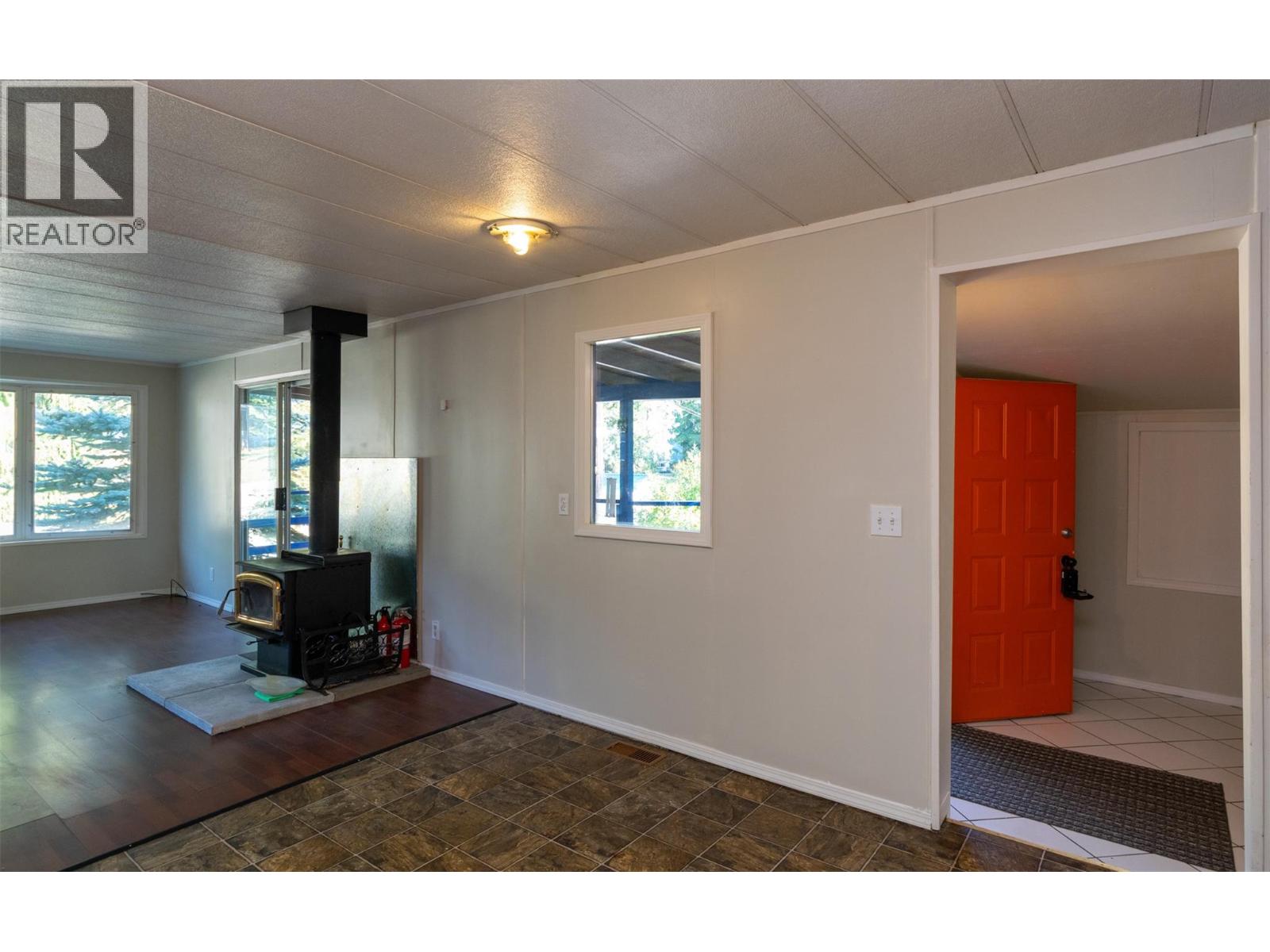 8 5235 Shaw Road Southeast, Salmon Arm