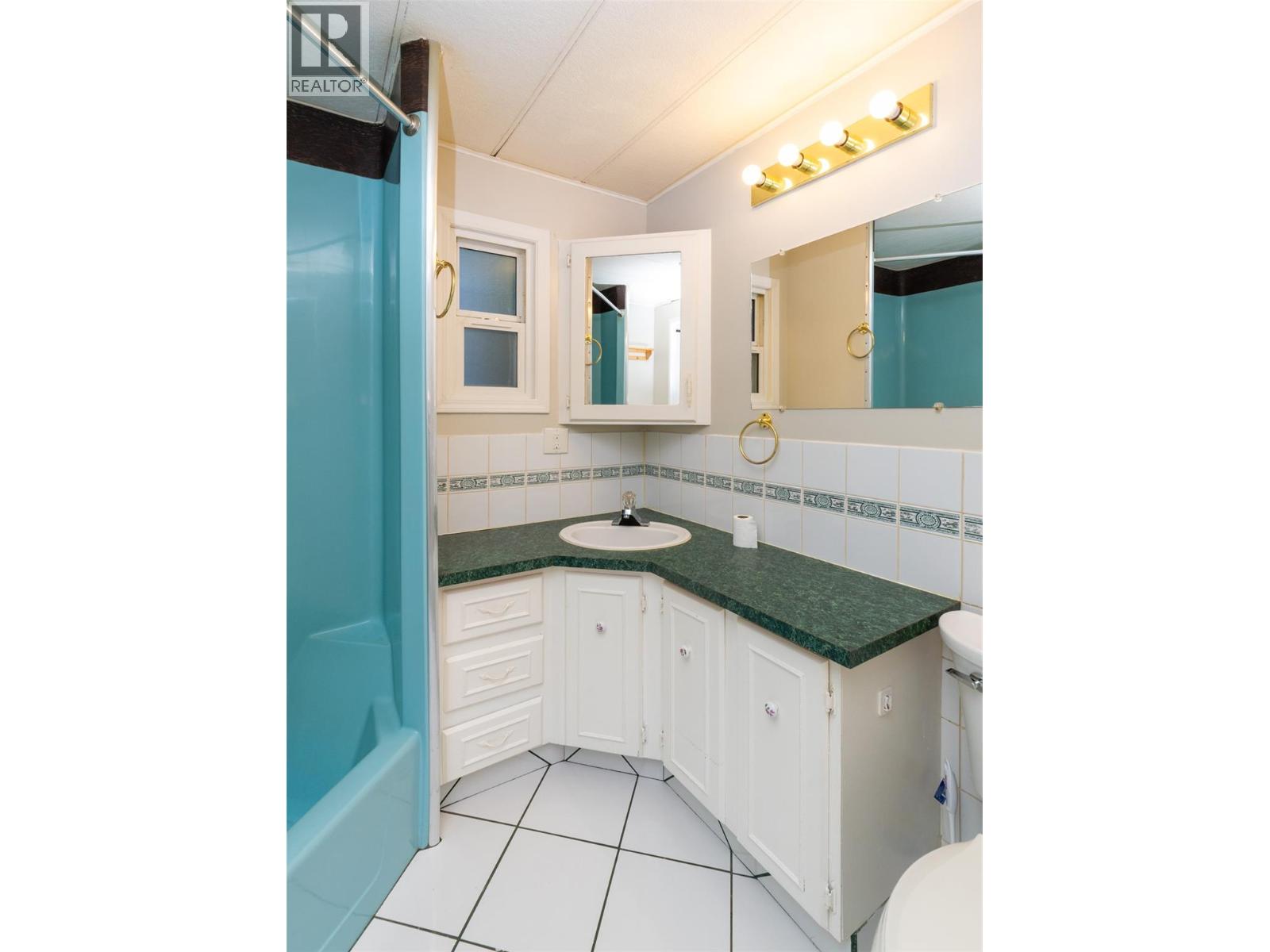 8 5235 Shaw Road Southeast, Salmon Arm