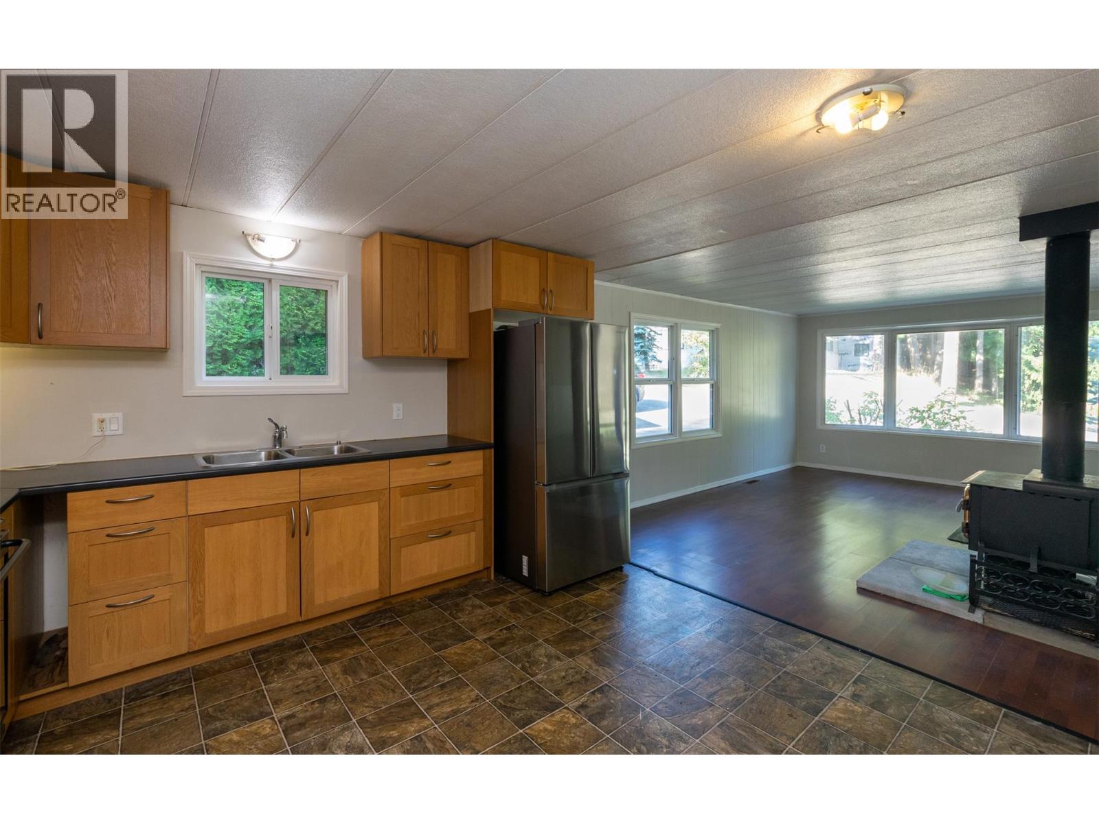 8 5235 Shaw Road Southeast, Salmon Arm