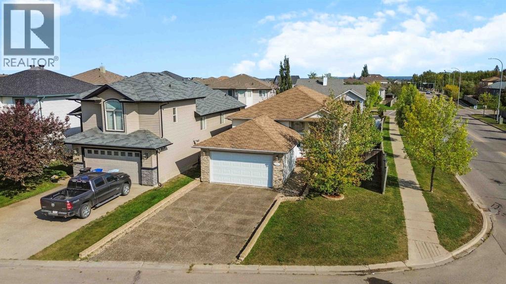 101 Violet Street, Fort McMurray