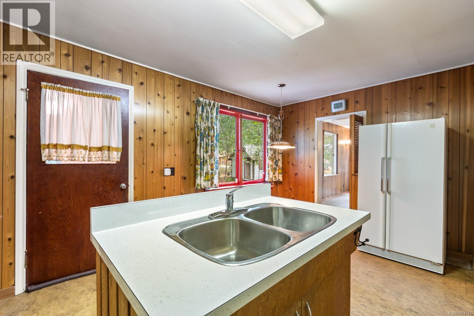 2875 Cumberland Rd, Courtenay