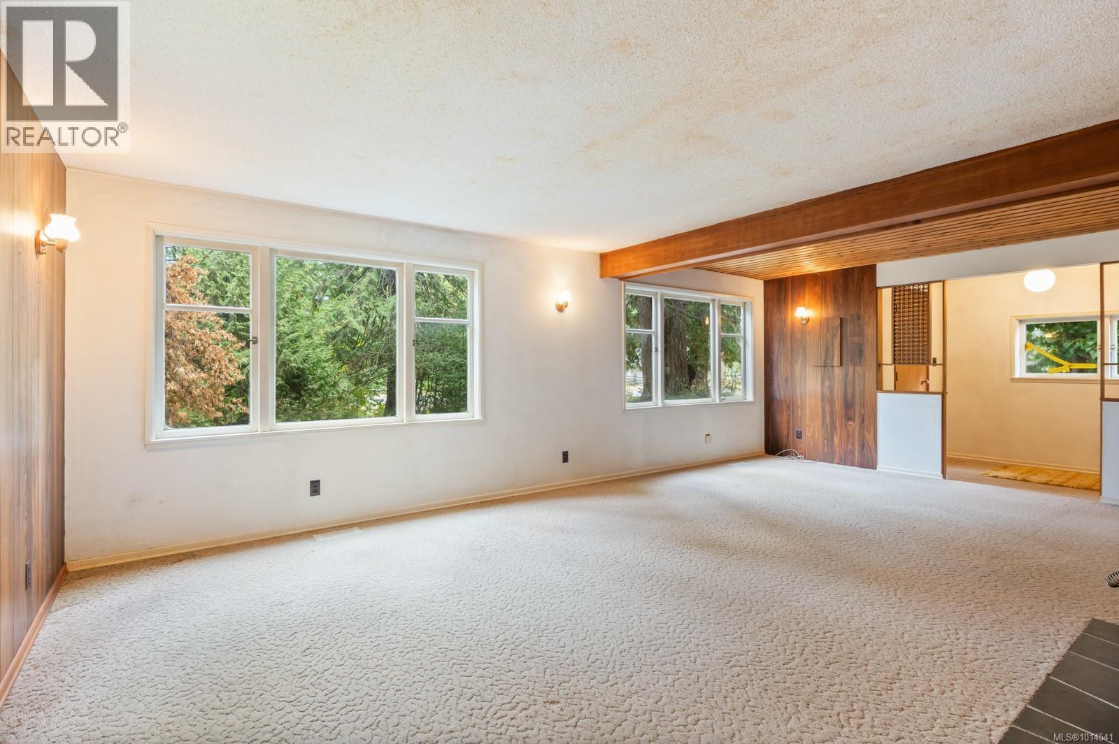 2875 Cumberland Rd, Courtenay