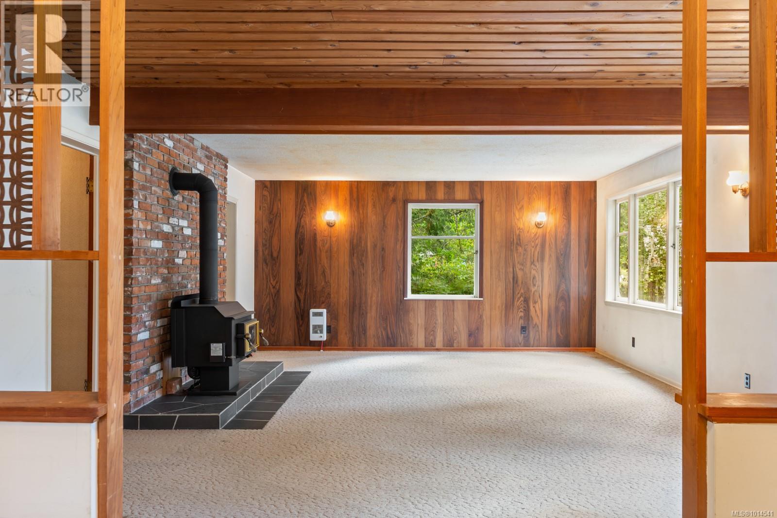 2875 Cumberland Rd, Courtenay