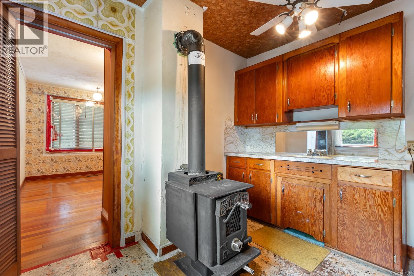 2875 Cumberland Rd, Courtenay
