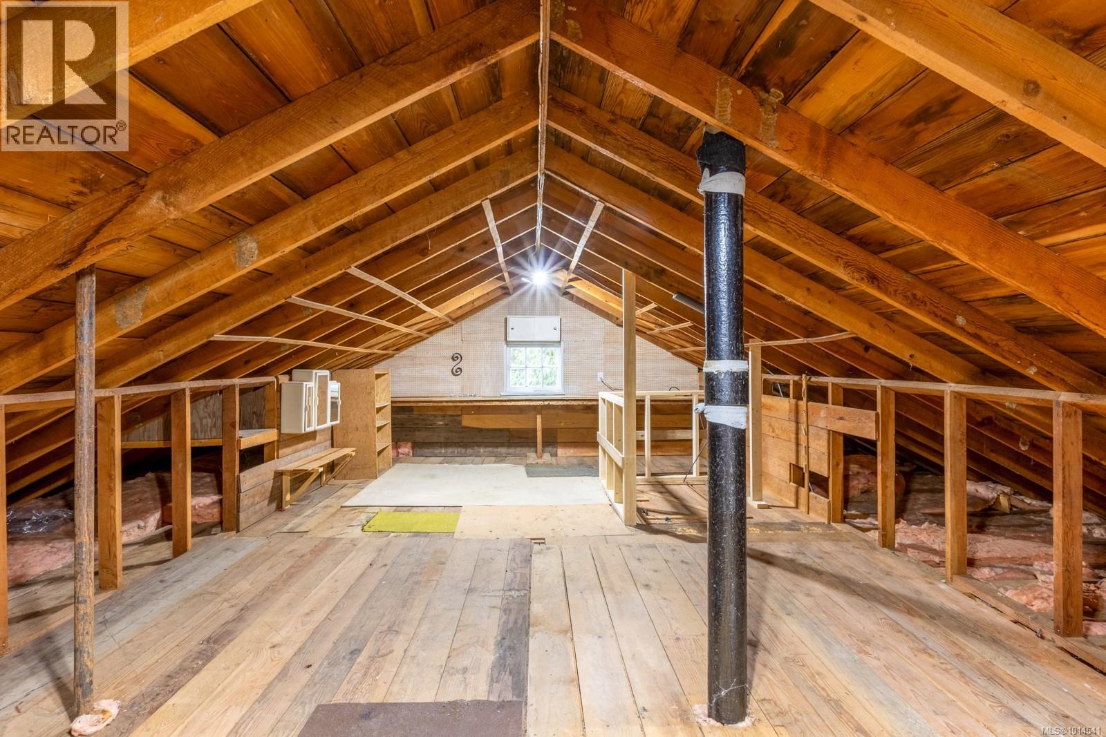 2875 Cumberland Rd, Courtenay