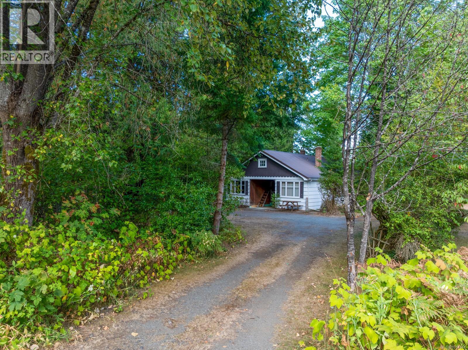 2875 Cumberland Rd, Courtenay