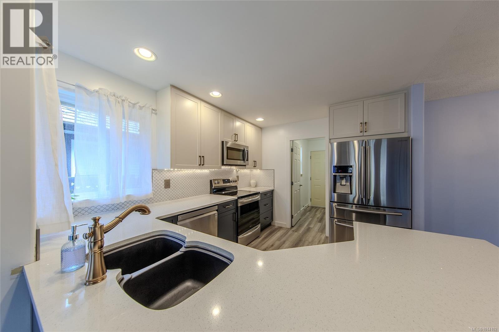  6640 Acreman Place, Sooke