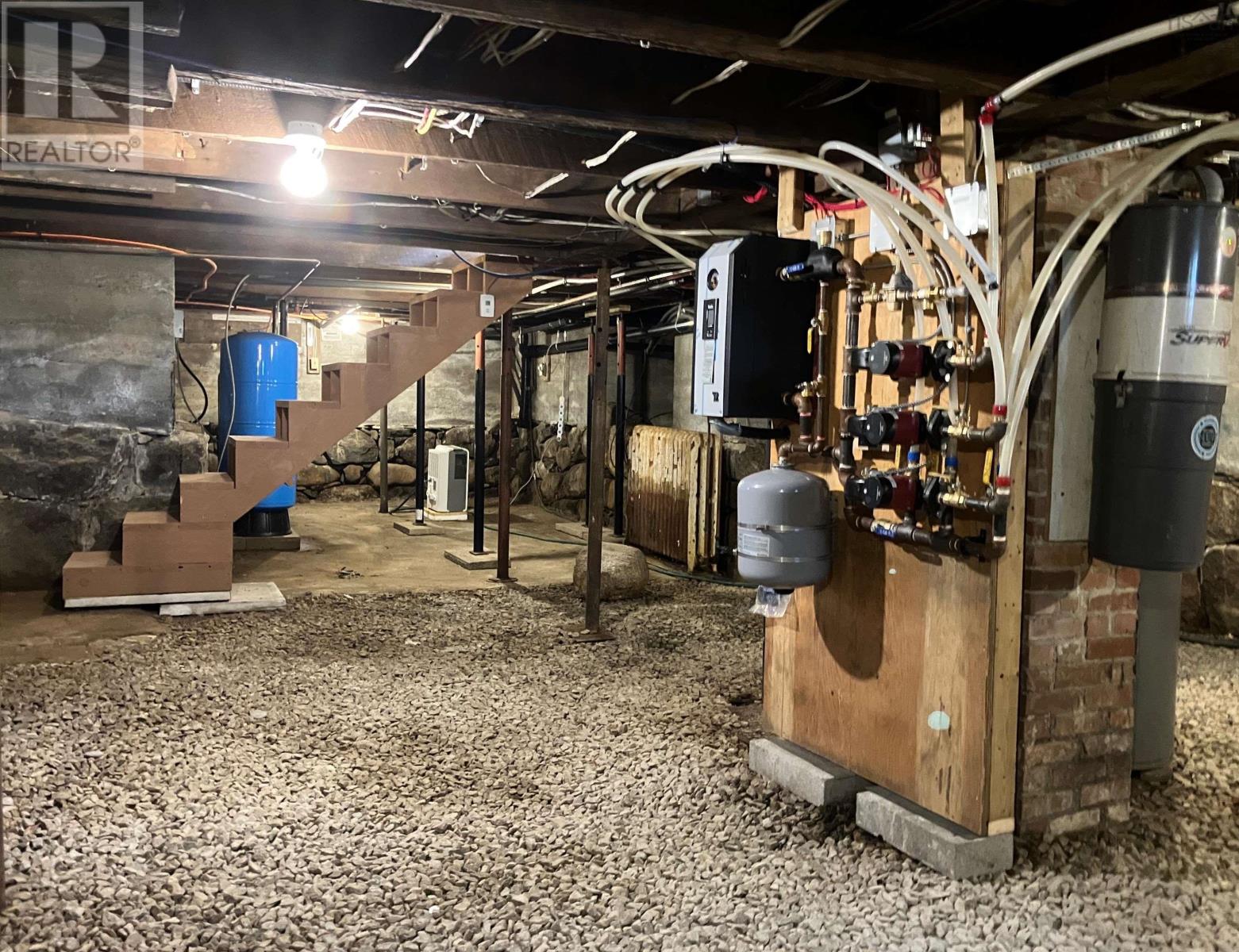 Property 37 of 48 of 903 FELTZEN SOUTH Road