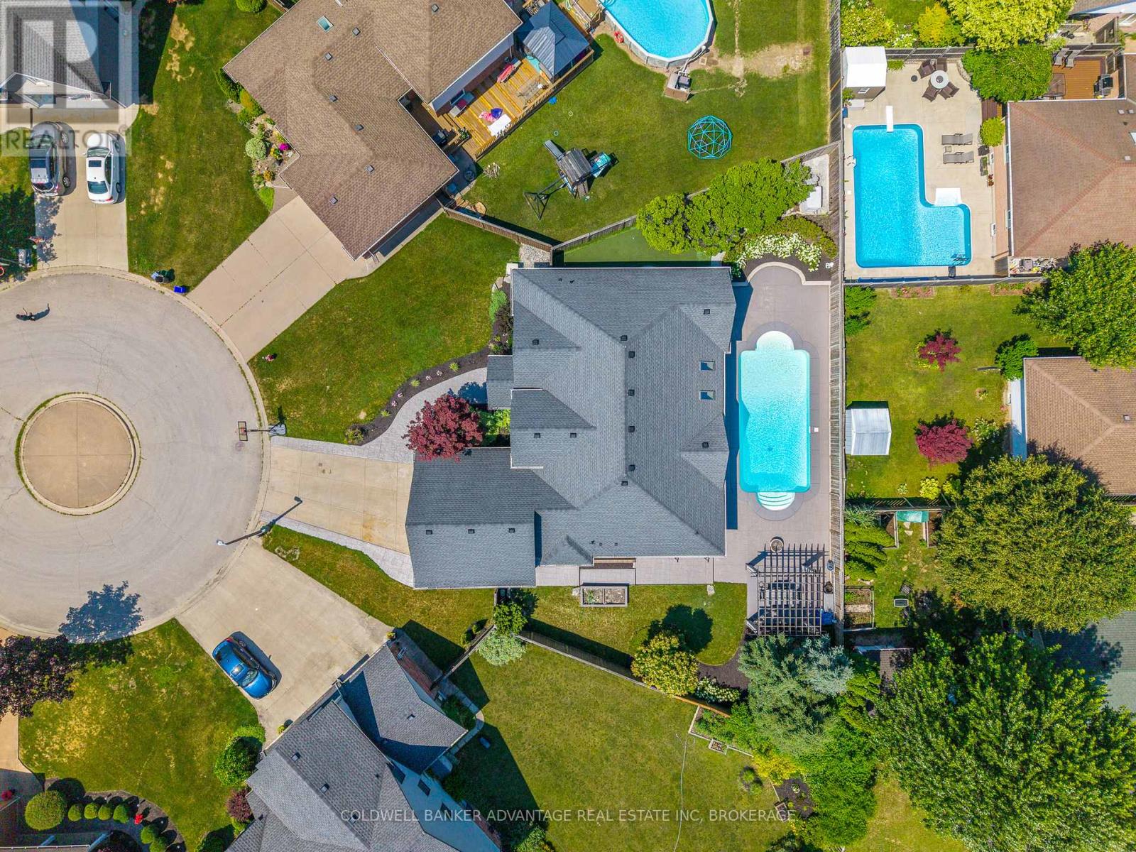 152 REDWOOD COURT - 46