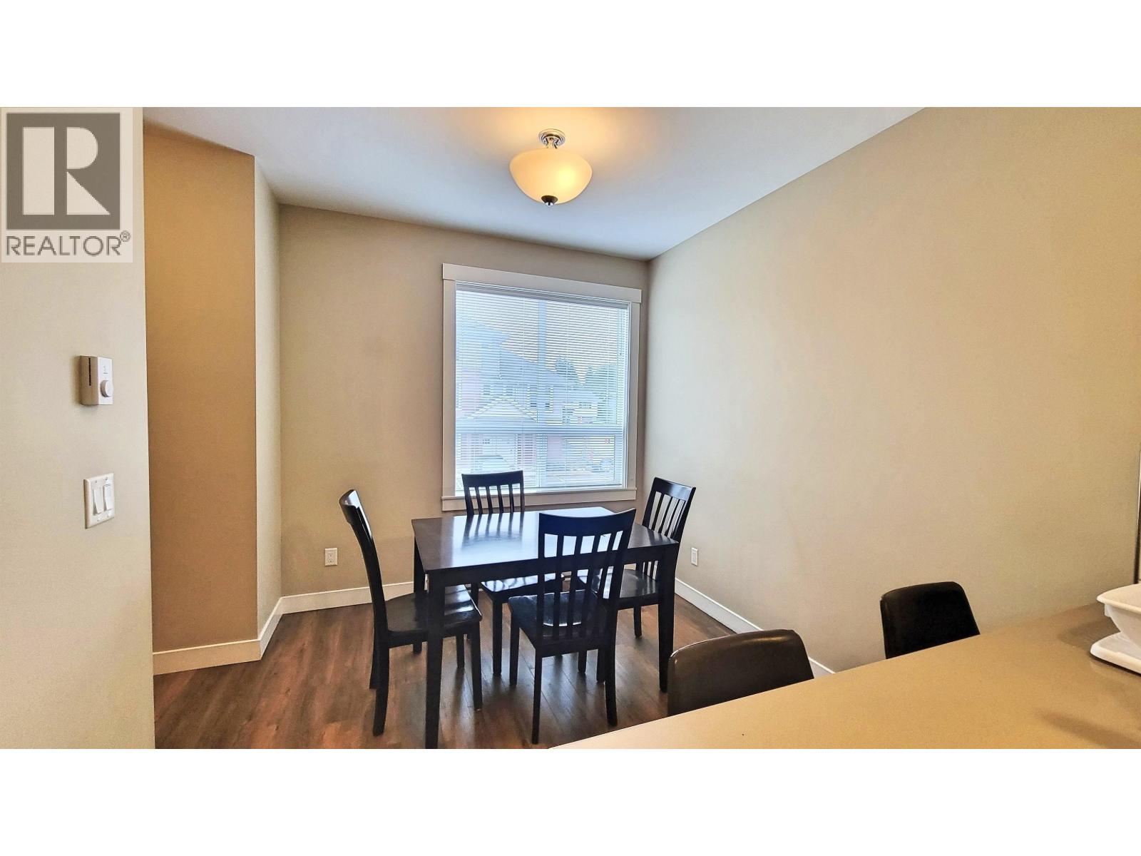 #205 110 BAXTER AVENUE - 6