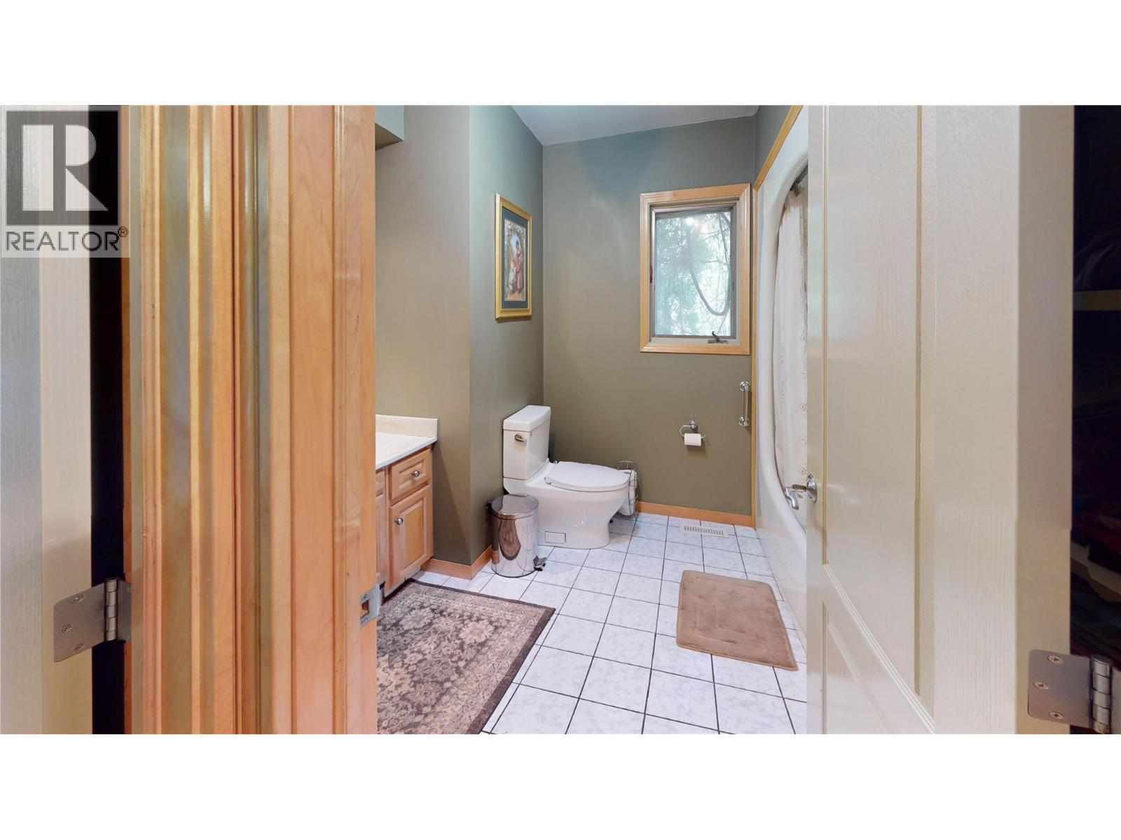 1698 McKenzie Road, Fernie