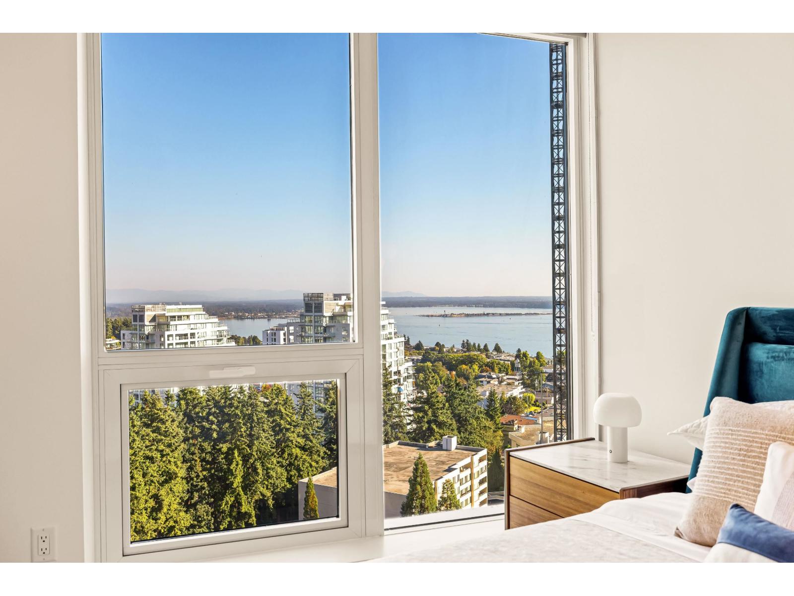 1804 1501 FOSTER STREET, White Rock