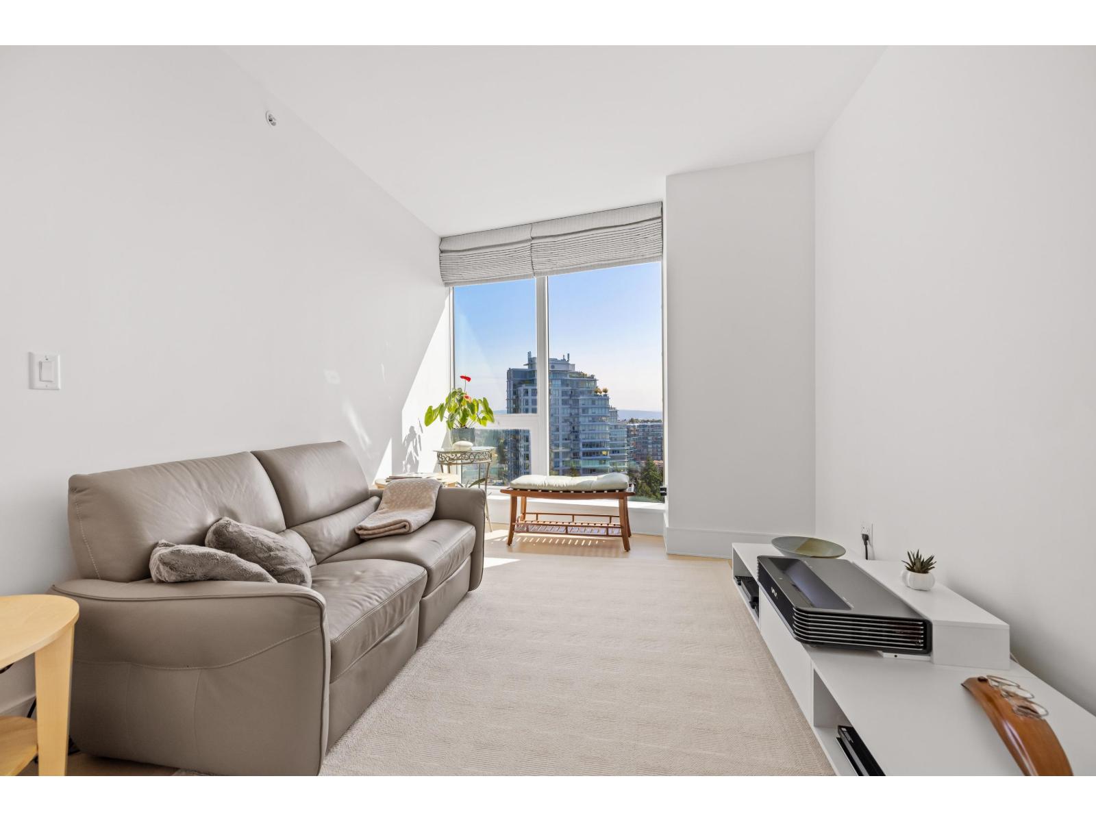 1804 1501 FOSTER STREET, White Rock