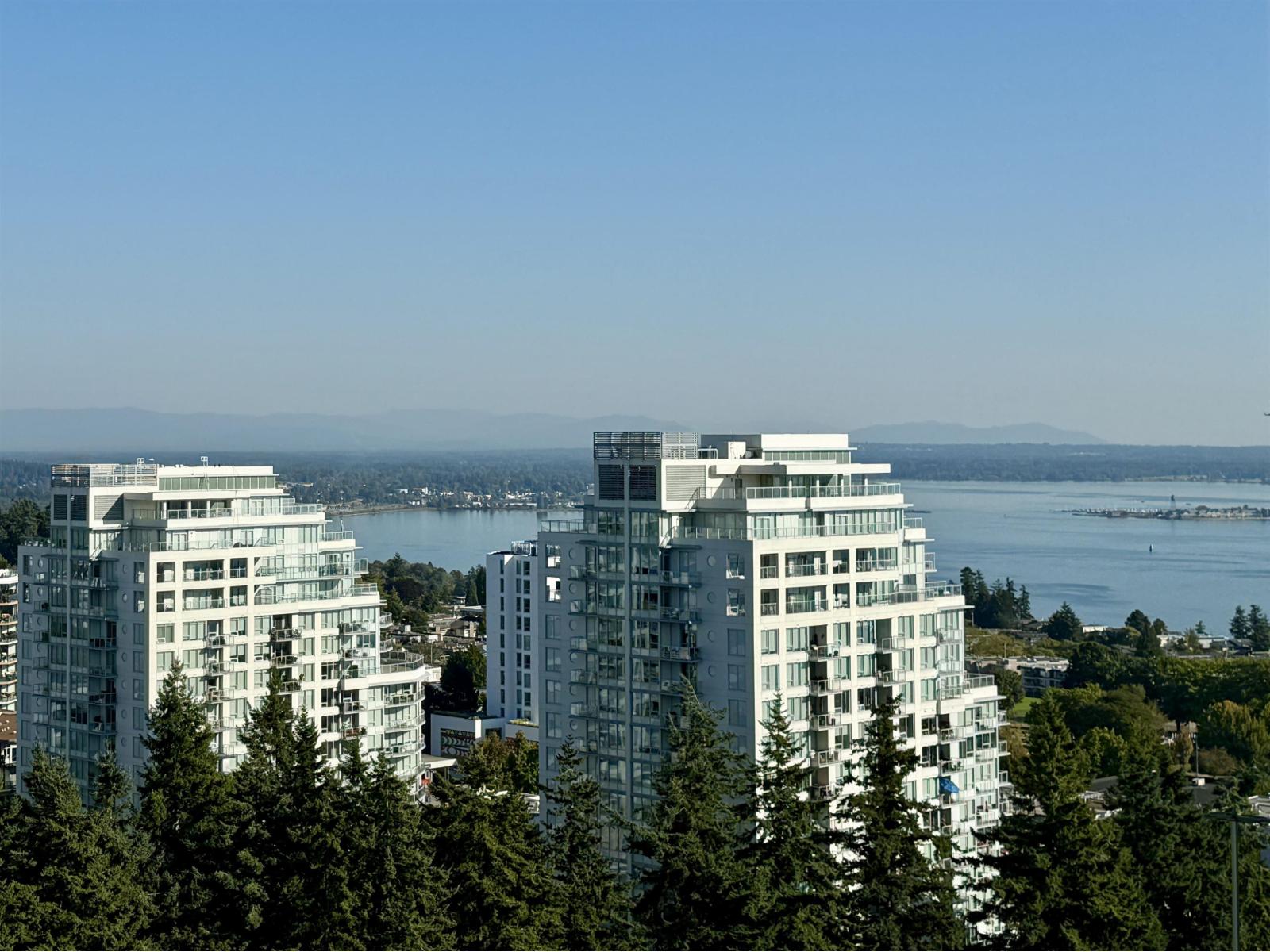 1804 1501 FOSTER STREET, White Rock