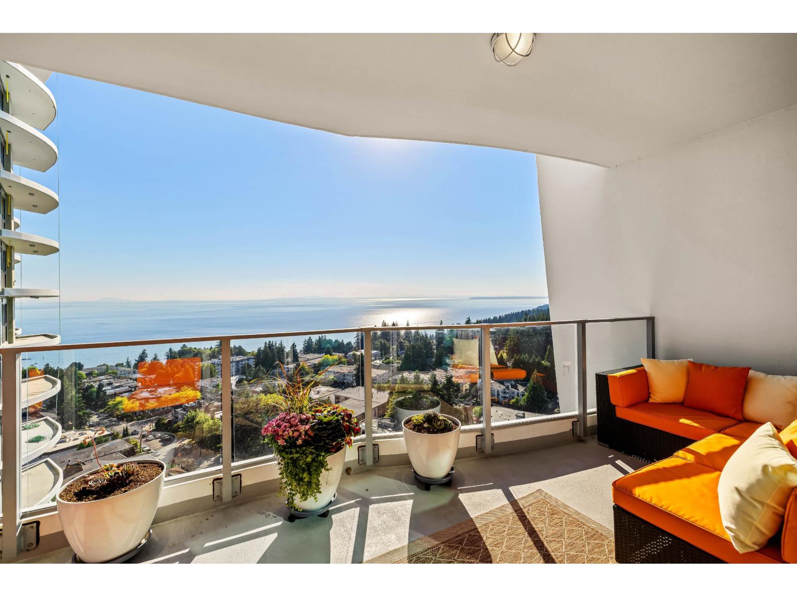 1804 1501 FOSTER STREET, White Rock