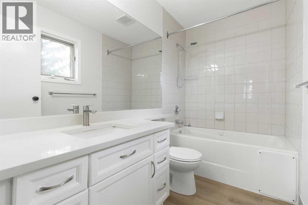 Single Family House for Sale in  Hidden Valley Drive NW Hidden Valley Calgary 