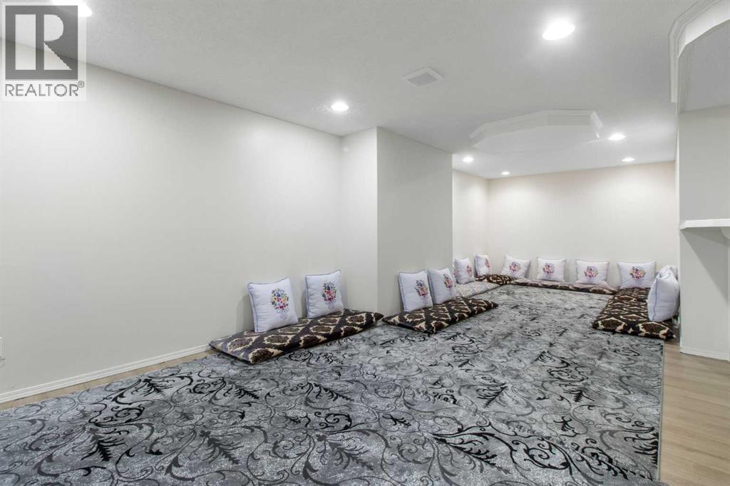 Single Family House for Sale in  Hidden Valley Drive NW Hidden Valley Calgary 