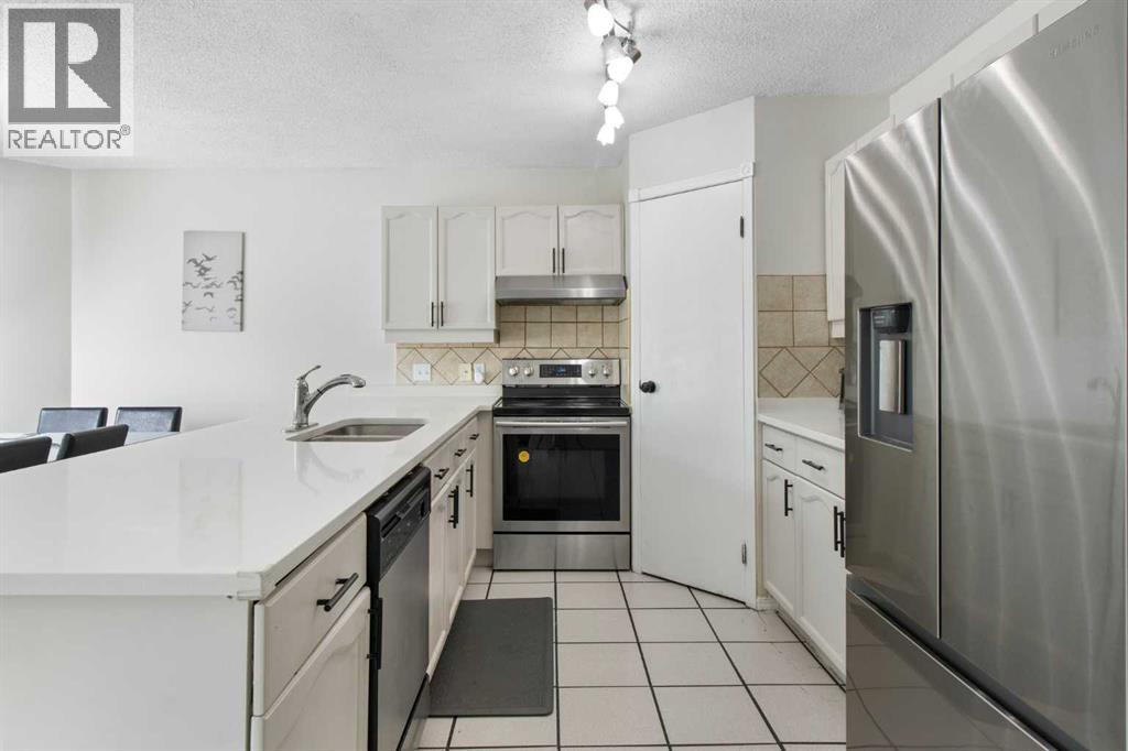 Single Family House for Sale in  Hidden Valley Drive NW Hidden Valley Calgary 