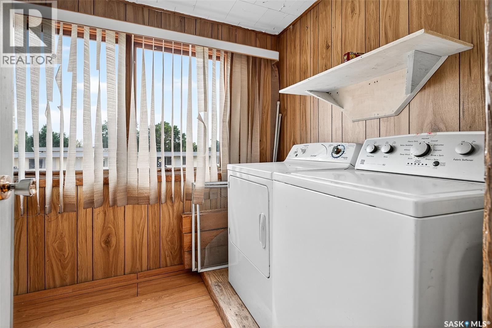 1038 Athabasca STREET E - 23