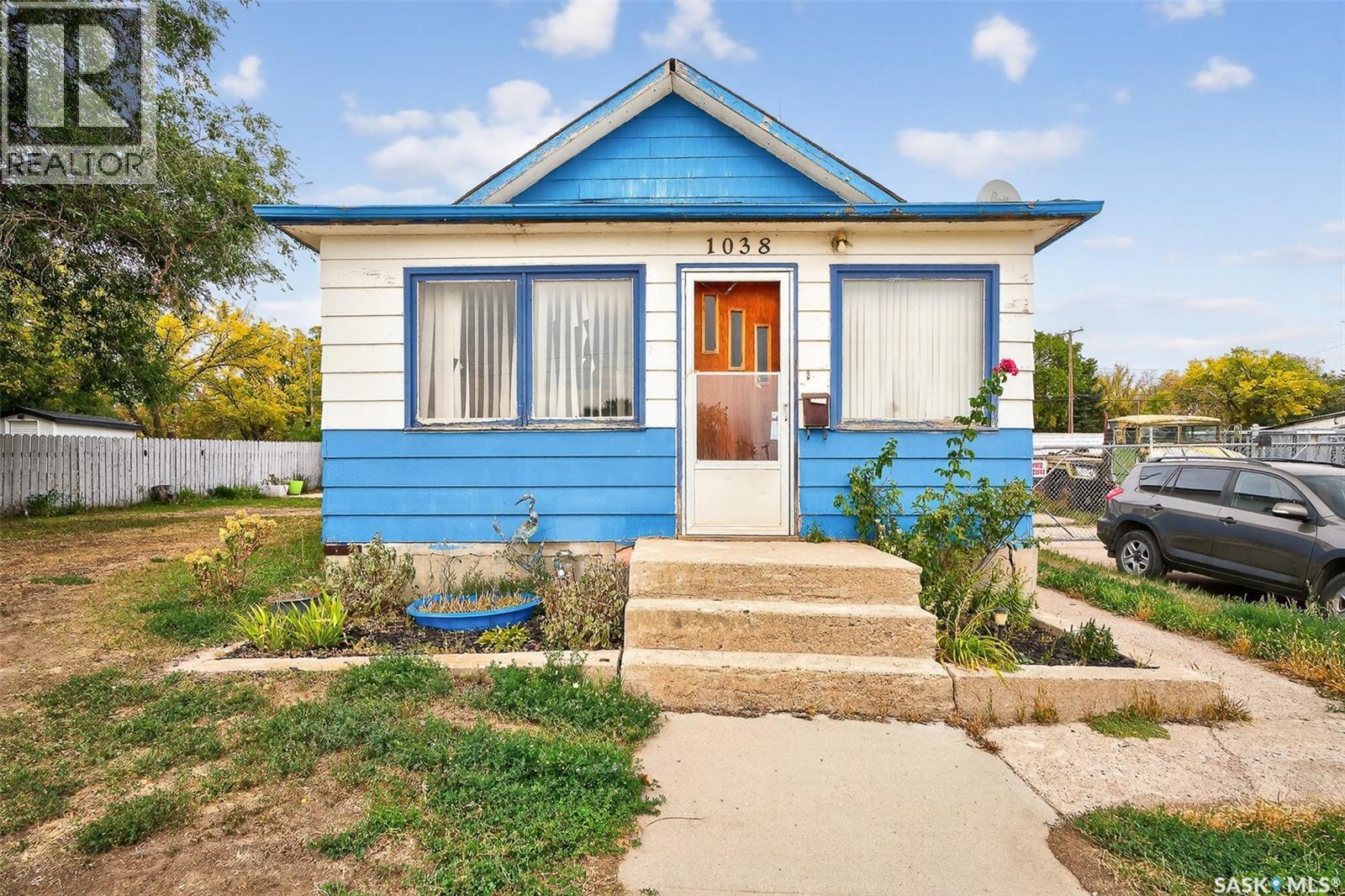 1038 Athabasca STREET E - 32
