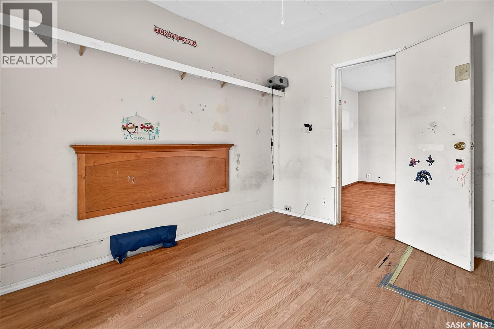 1038 Athabasca STREET E - 26