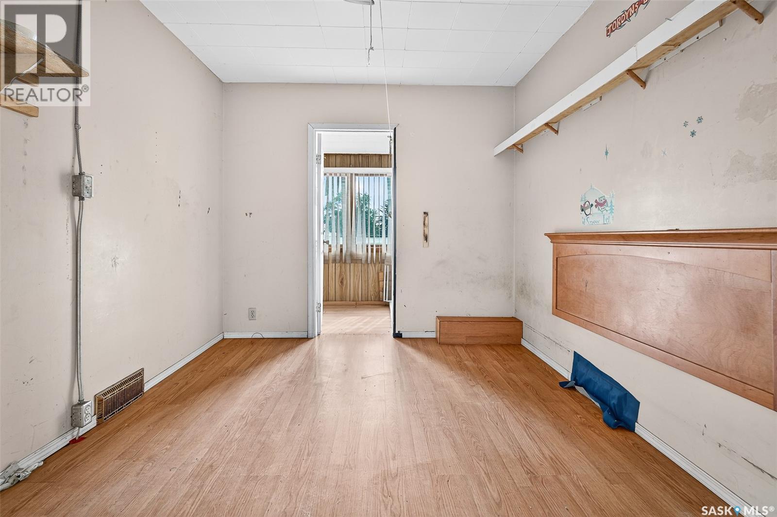 1038 Athabasca STREET E - 22