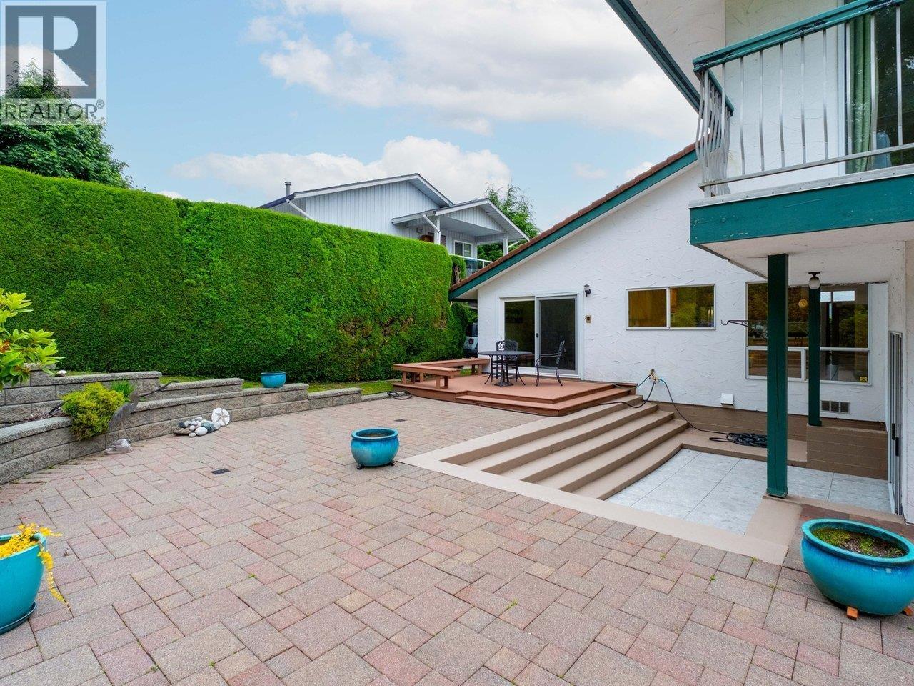 375 FAIRWAY DRIVE, North Vancouver
