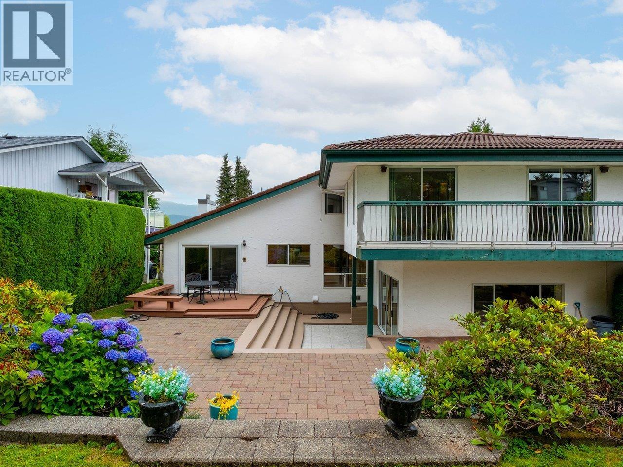 375 FAIRWAY DRIVE, North Vancouver