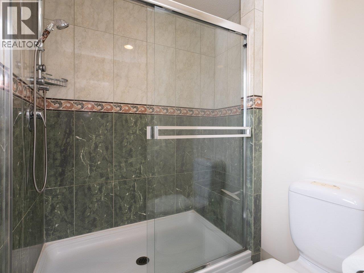 375 FAIRWAY DRIVE, North Vancouver