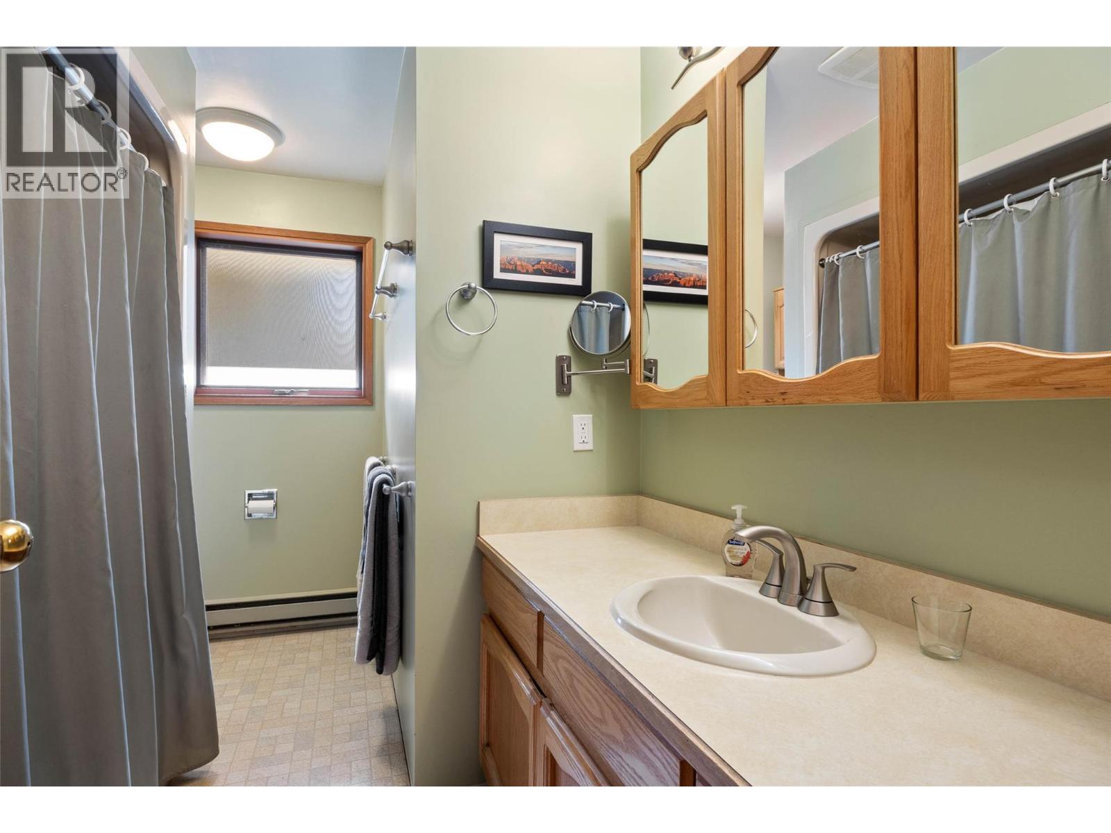  4072 Butters Road, Scotch Creek