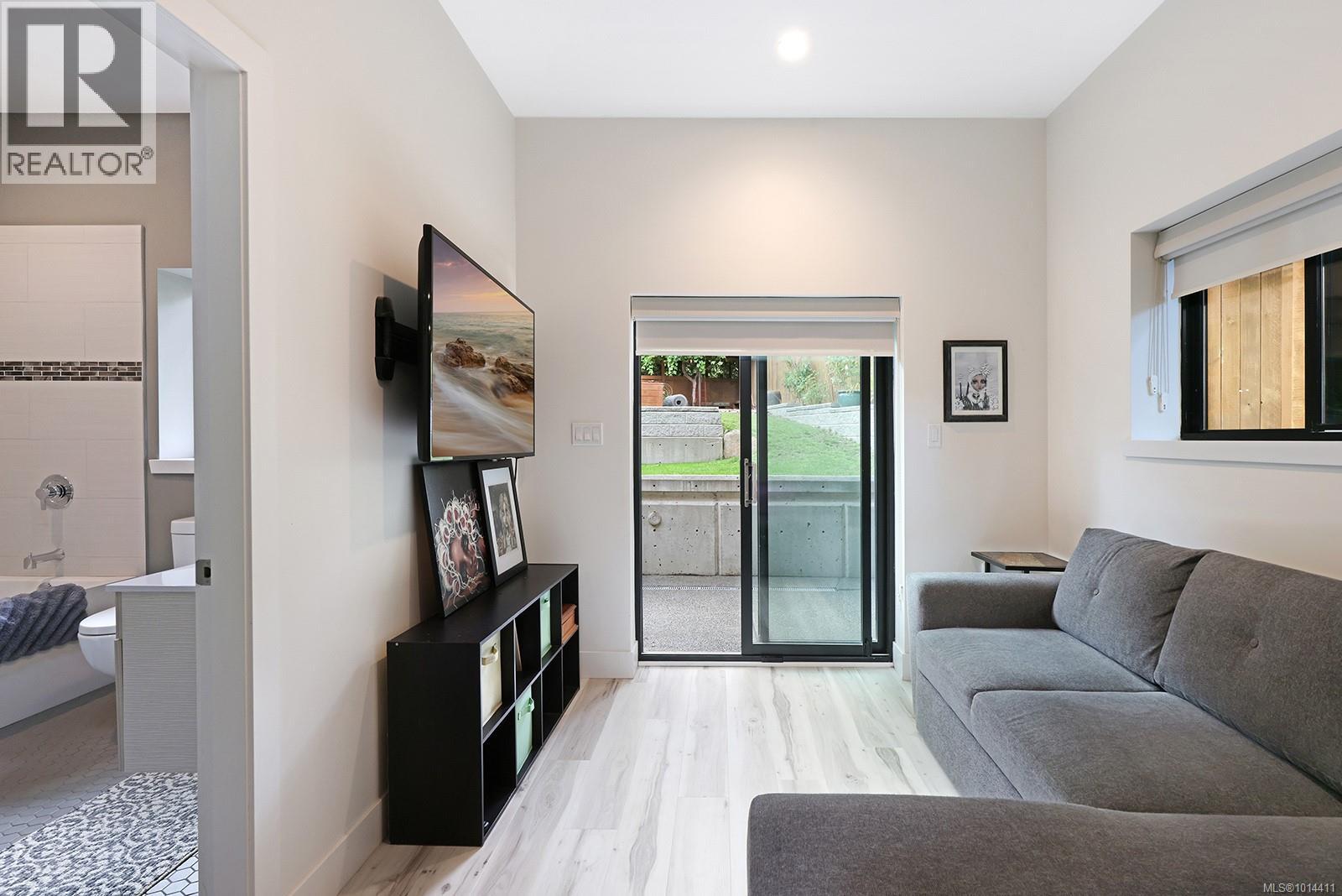 154 Baynes Dr, Fanny Bay