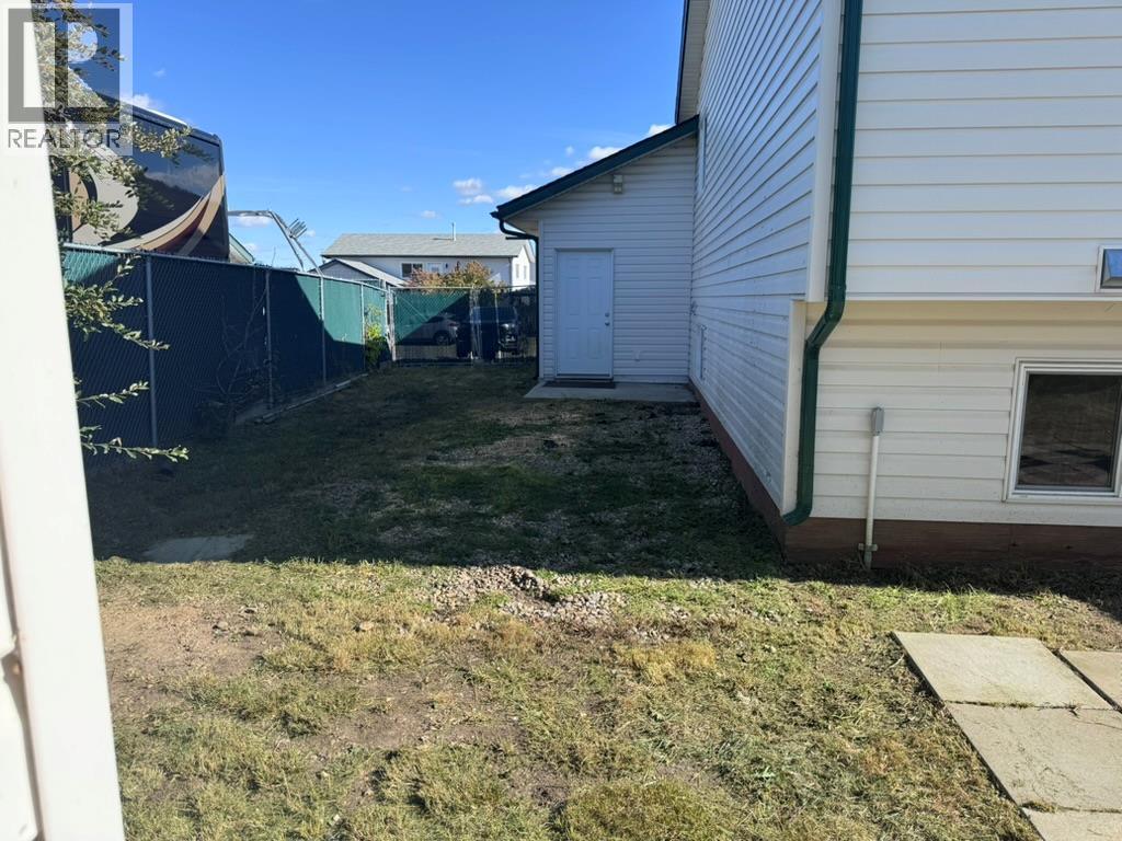 1832 Willowbrook Crescent, Dawson Creek