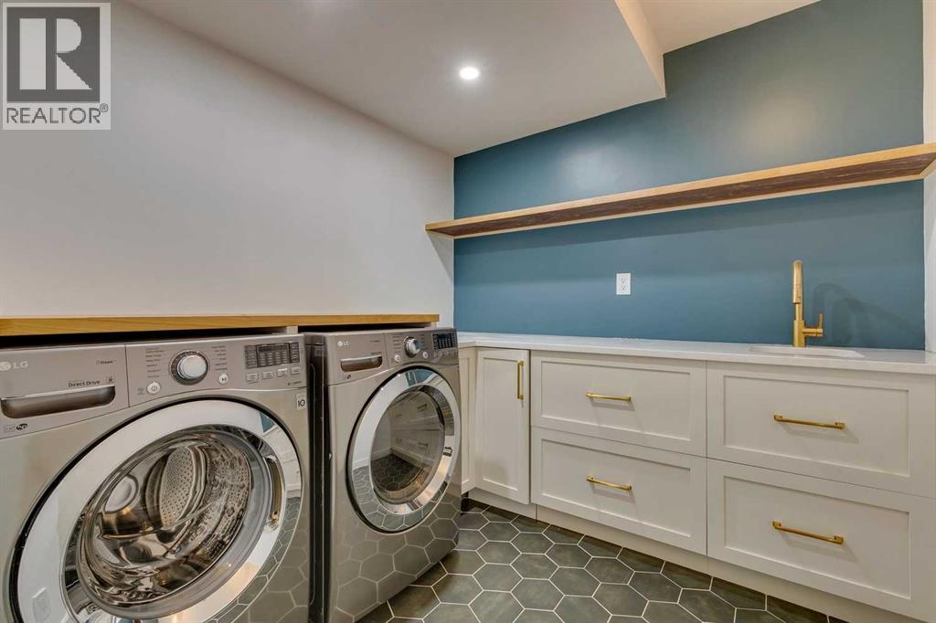 2409 Carleton Street SW, Calgary, Alberta