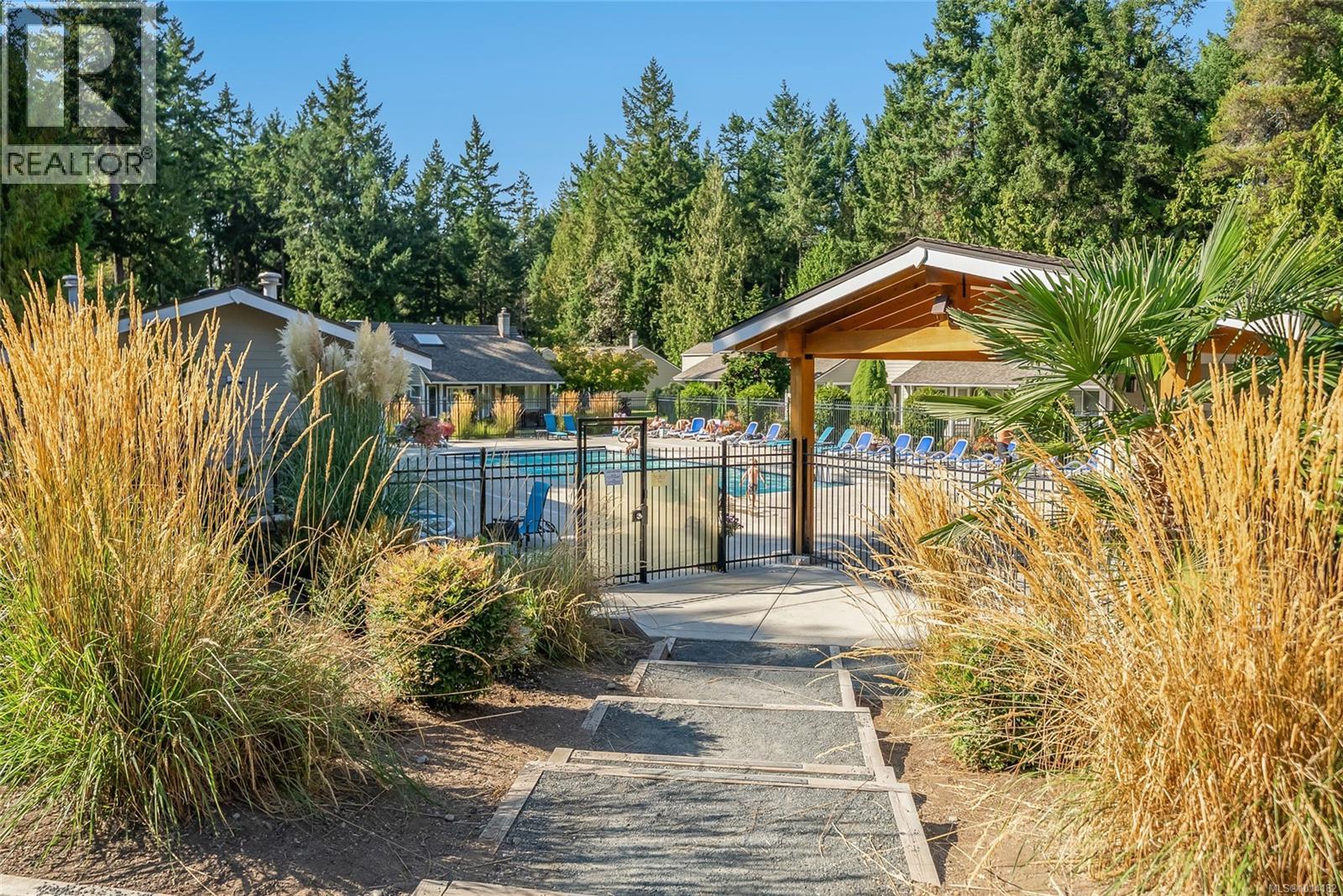 17 1135 Resort Dr, Parksville
