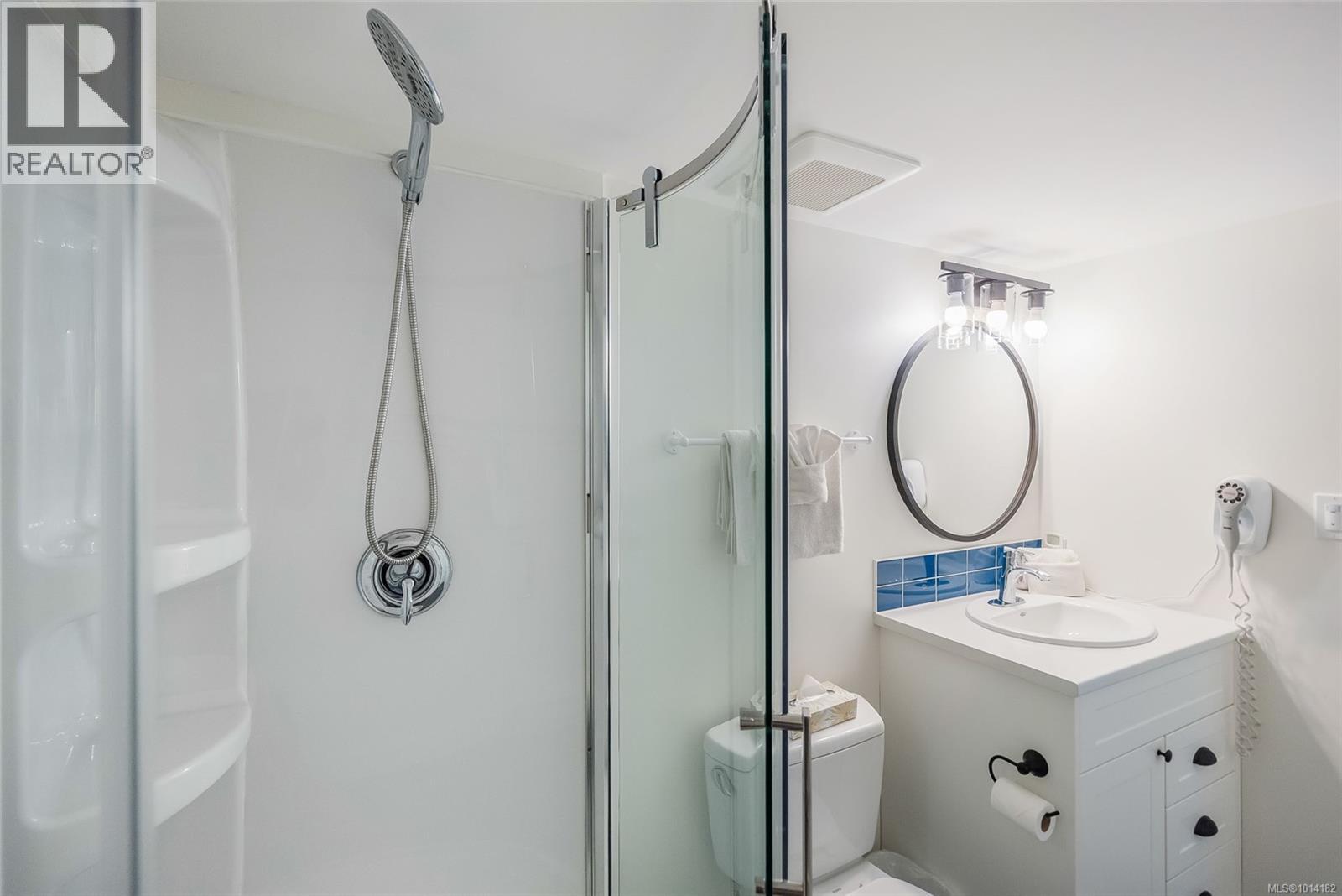 17 1135 Resort Dr, Parksville