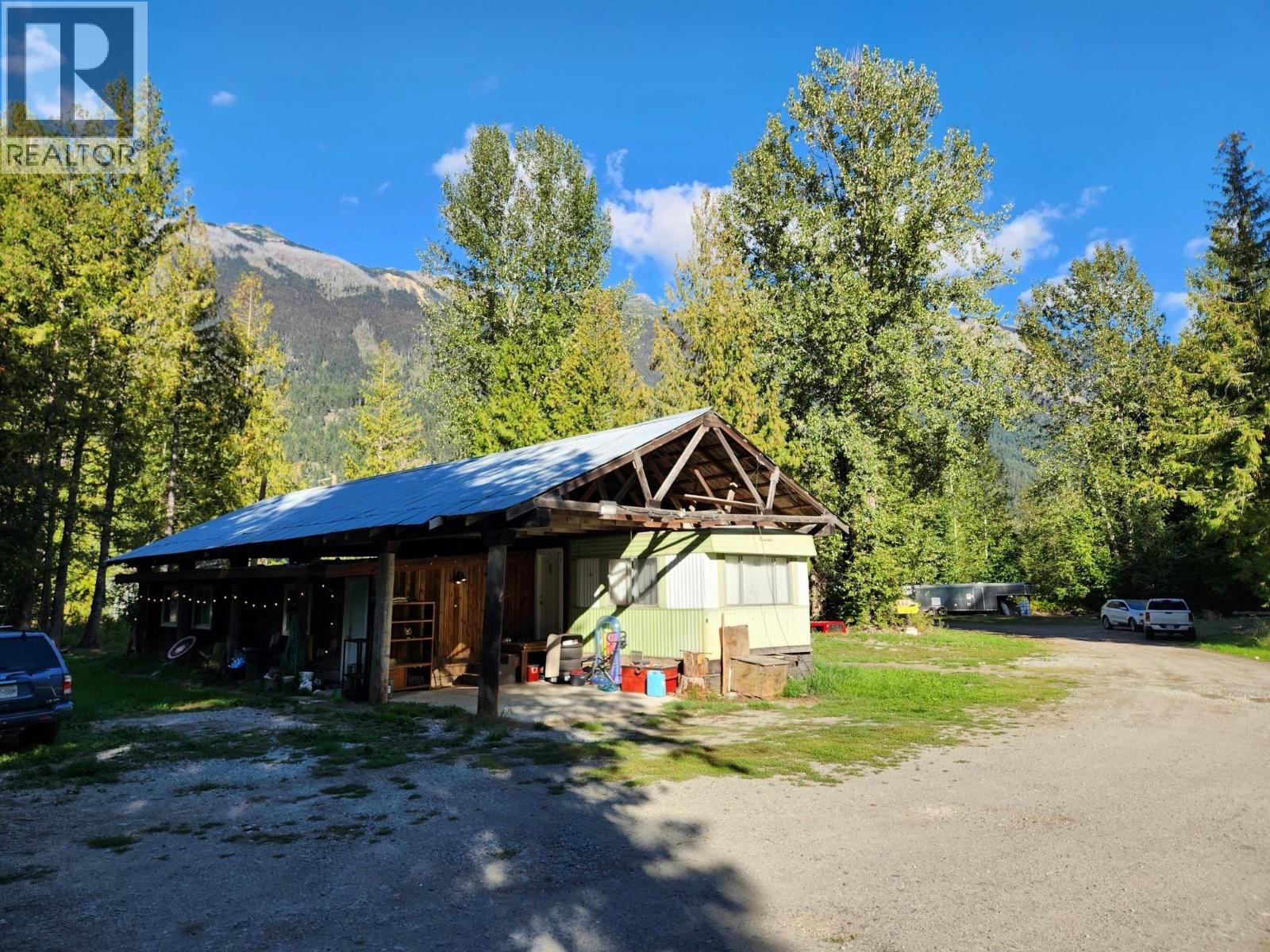 9304 UPPER LILLOOET RIVER FSR, Pemberton