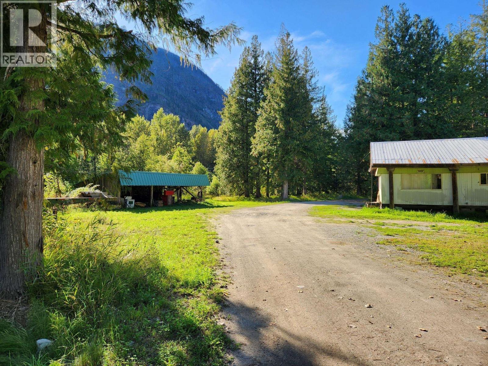 9304 UPPER LILLOOET RIVER FSR, Pemberton