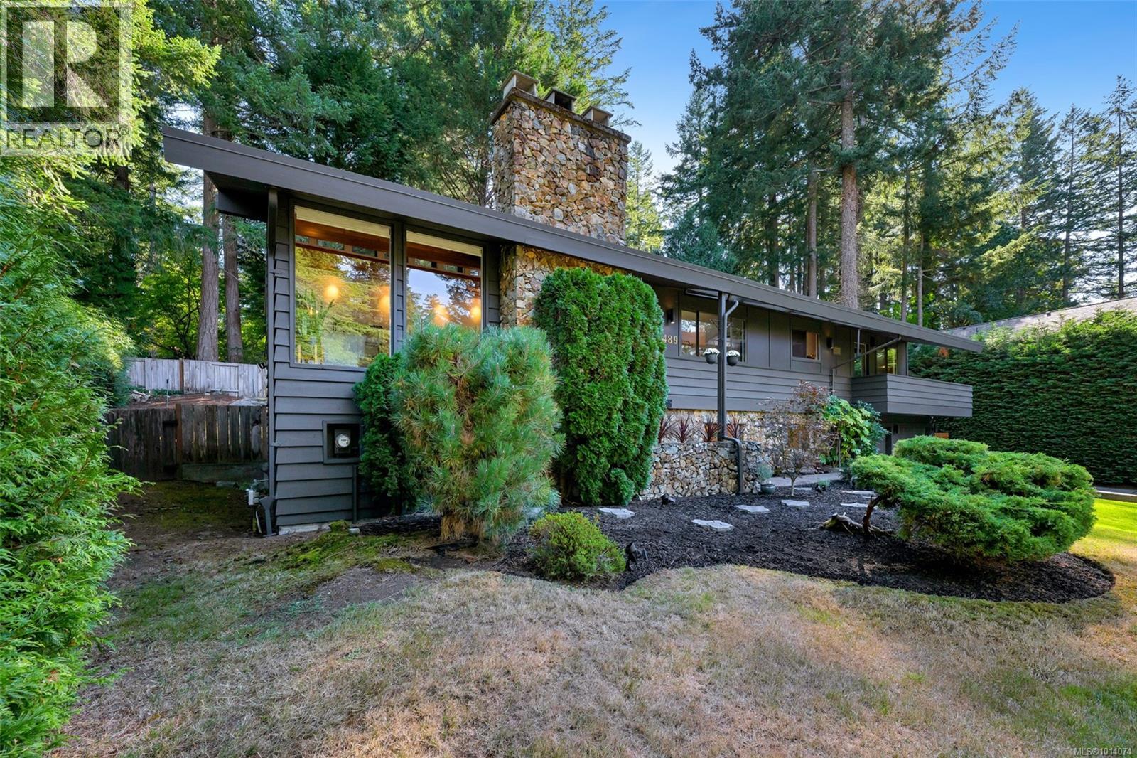  4489 Emily Carr Drive, Saanich