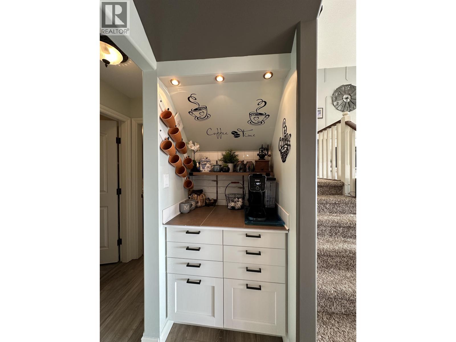 4782 TELQUA DRIVE - 24