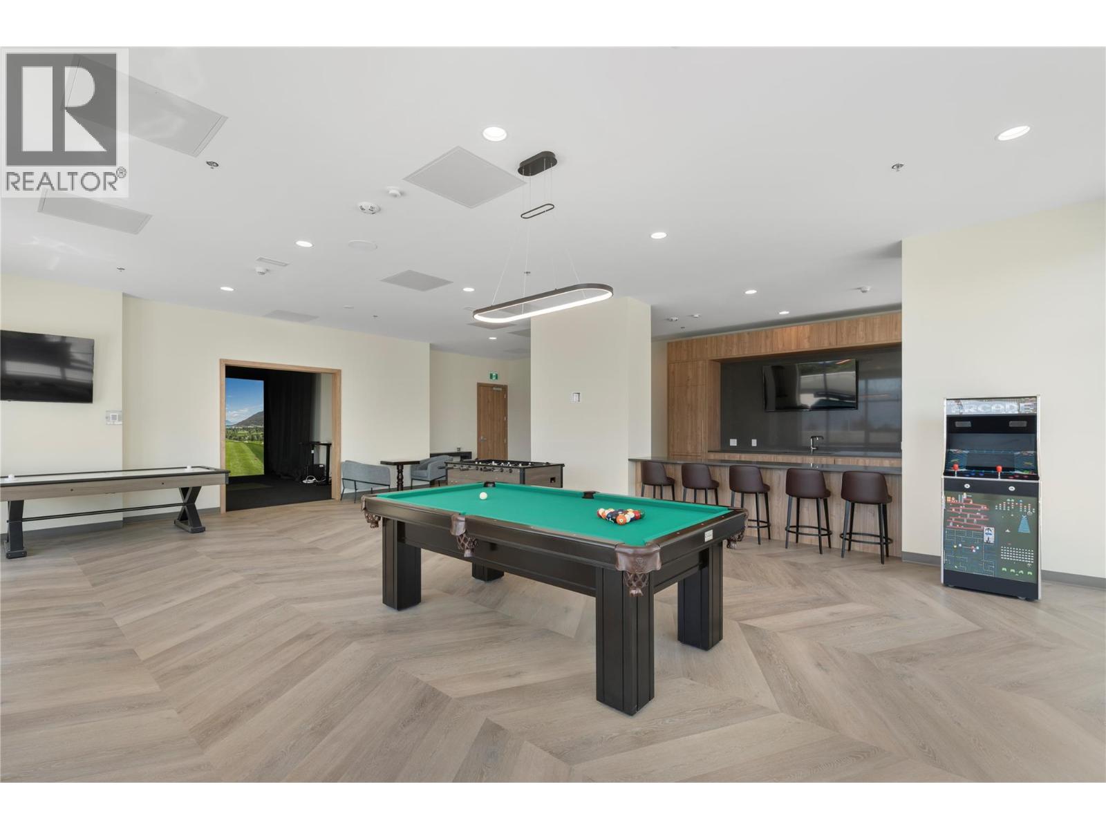 1407 238 Leon Avenue, Kelowna