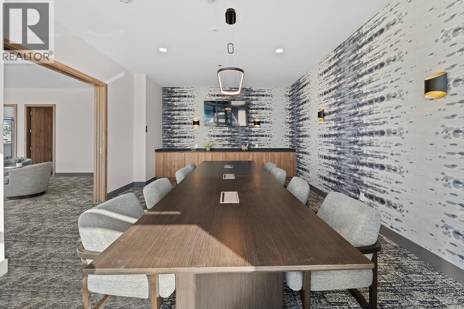 1407 238 Leon Avenue, Kelowna