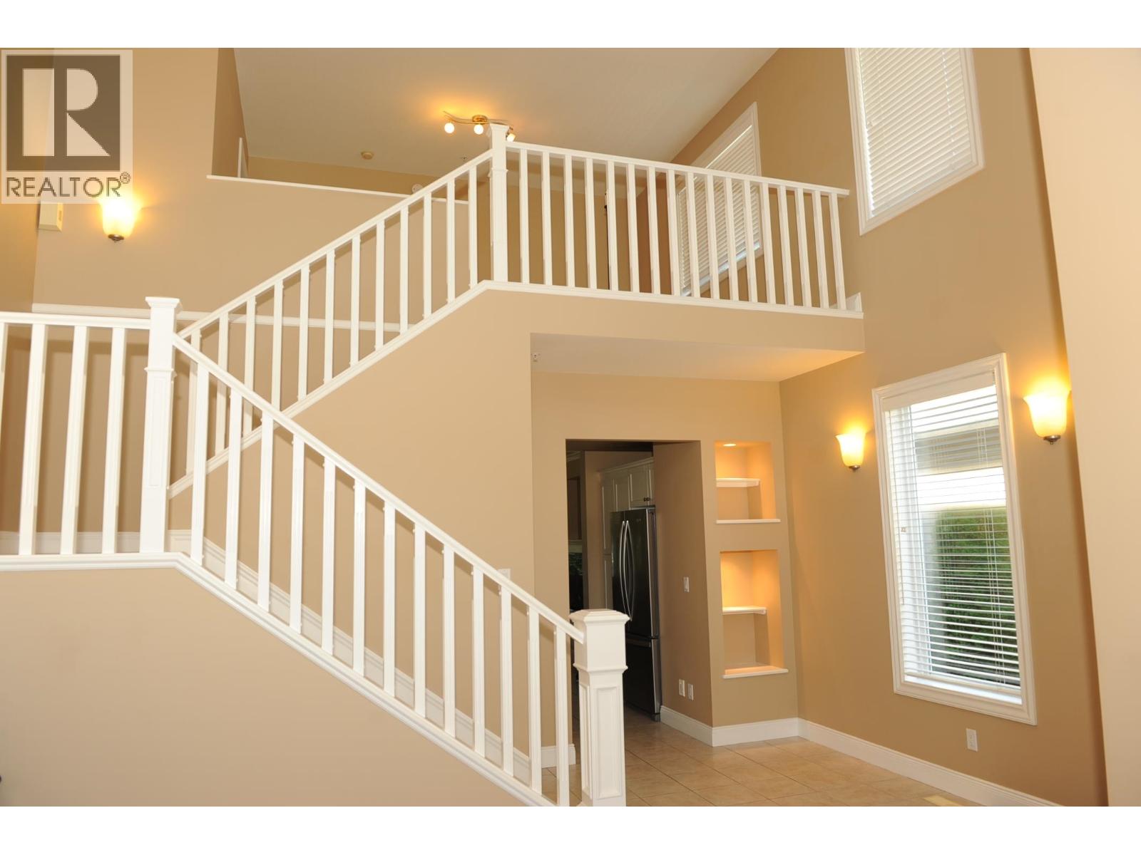 143 19639 MEADOW GARDENS WAY, Pitt Meadows