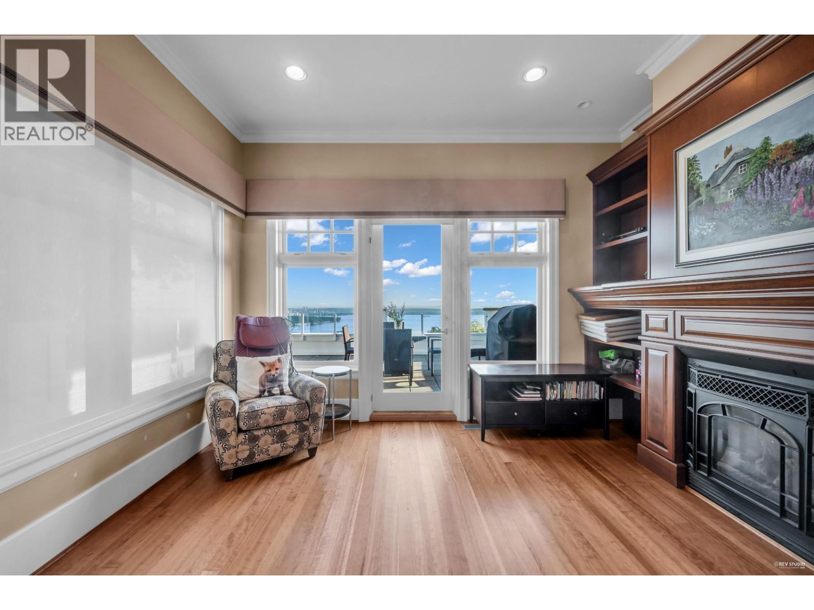 2263 LYTHE COURT, West Vancouver